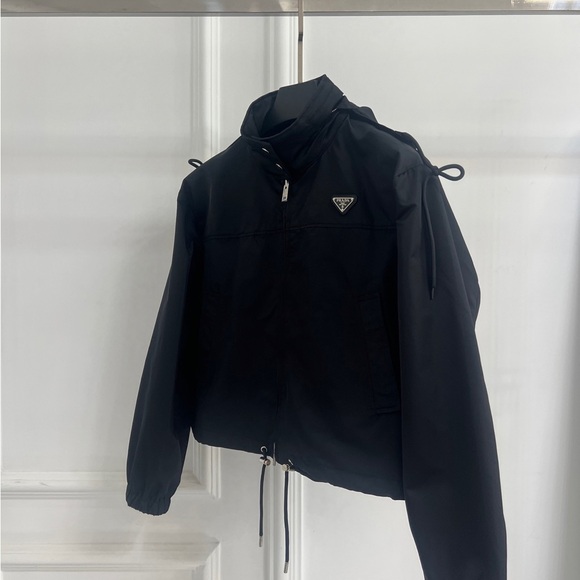 Prada women's short jacket - Picture 4 of 6